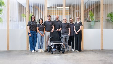 ergoflix wins the 2026 Red Dot Design Award for its foldable electric wheelchair, the ergoflix® vario